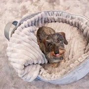 Gemütliche Hundedecke aus Webpelz von der Marke Leopolds.