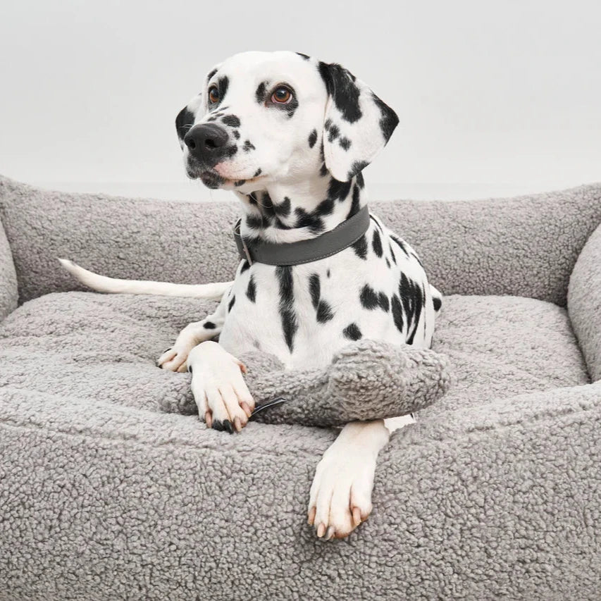 Hundespielzeug Knochen aus hochwertigem Stoff.