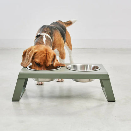 Desco – Design Futterstation aus Aluminium mit Edelstahlnäpfen