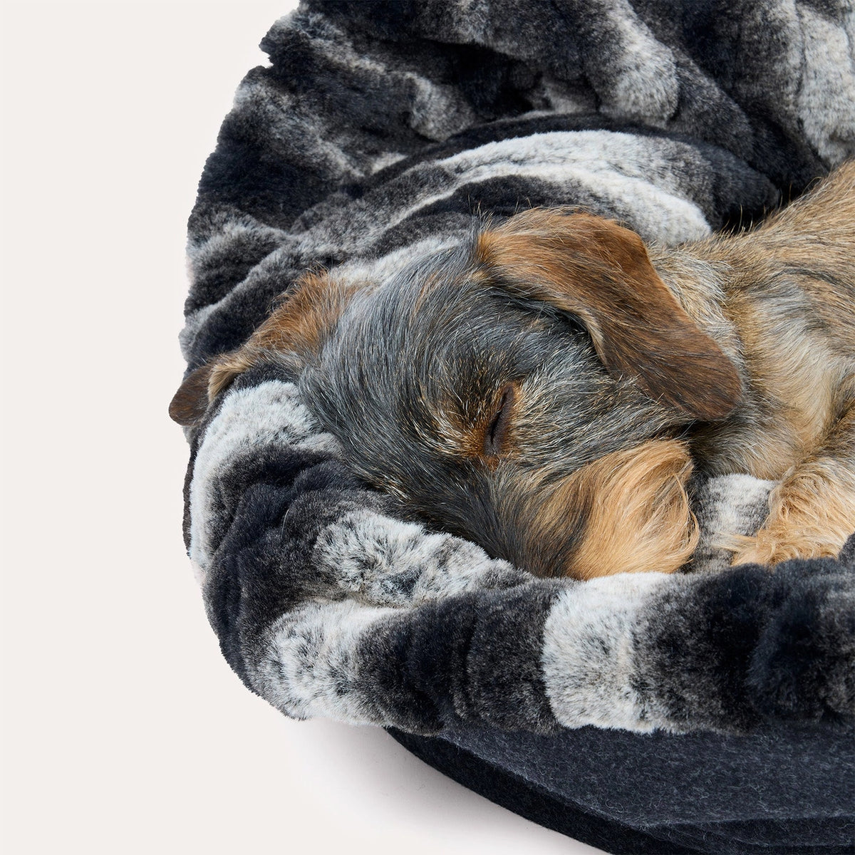 Kuschelsack für Hunde Loden  - ein kleines Versteck für große Kuschelfans