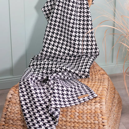 Nachhaltige Hundedecke - aus Wolle - Schwarz/Weiss