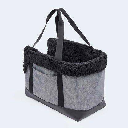 Hundetasche EasyLuxe Curly von Leopold's Finest in grau mit schwarzem curly Fell. Hinteneransicht tragbar