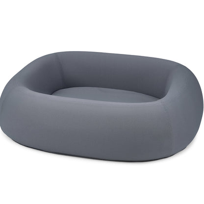 Stilvolles Premium-Hundebett Barca mit ergonomischen Innenkissen für erholsamen Schlaf.