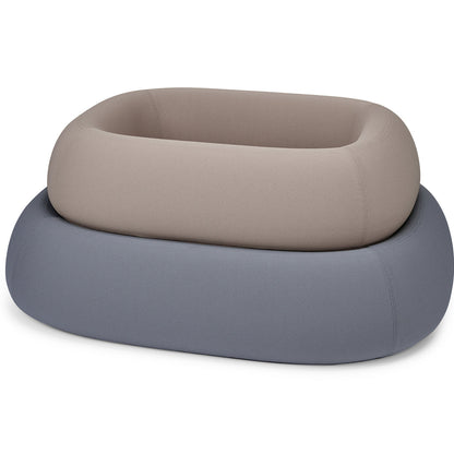 Stilvolles Premium-Hundebett Barca mit ergonomischen Innenkissen für erholsamen Schlaf.