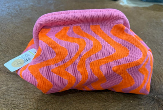 Stylischer Kulturbeutel in pink-orange mit viel Platz